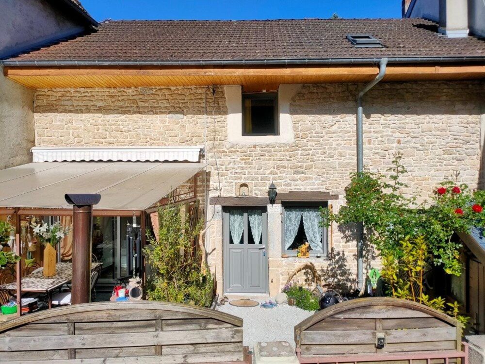 Maison 5 pièces 160 m² · à Chenecey-Buillon · 160 m² · 210 000 €