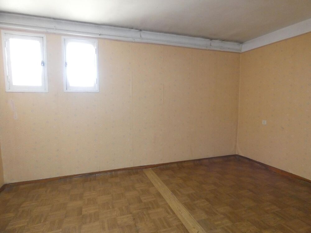 Vente Maison Grande maison familiale T6 de 120m² et T2 de 40m² en rez-de-chaussée, garage de 80m² et jardin. Couiza