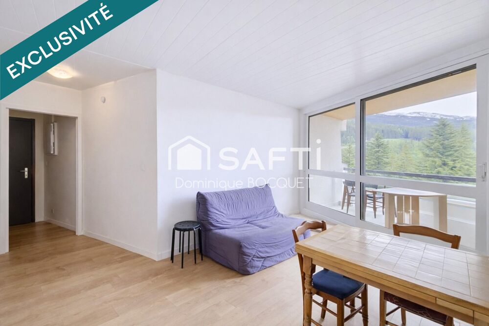 T3, 43 m2, plein sud, au pied des pistes.
