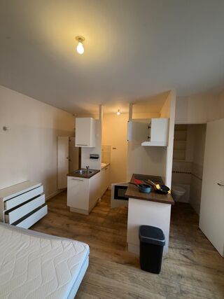  Appartement à louer 1 pièce 19 m²