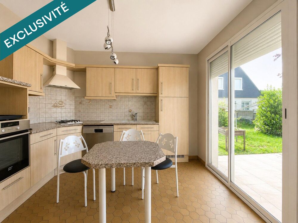 Vente Maison Maison non mitoyenne, 5 chambres et grand garage avec entrées indépendantes - un potentiel à exploiter ! Coueron