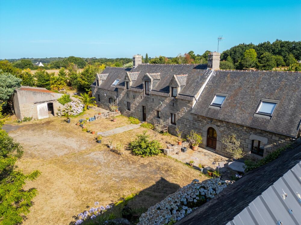 Maison 11 pièces 211 m² · à Combrit · 211 m² · 577 700 €