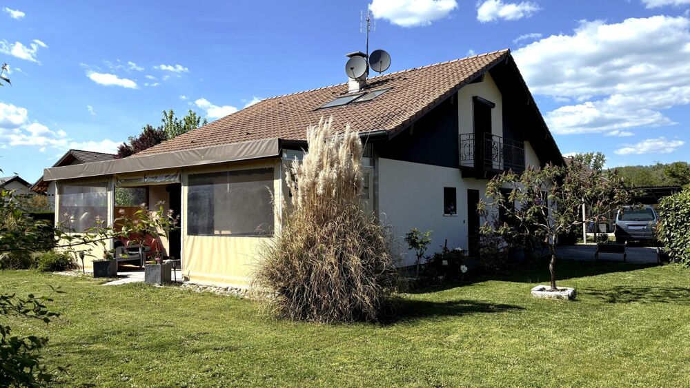 Vente Maison Idéale pour une famille, secteur tranquille, proche de toutes commodités, totalement rénovée en 2022. Hauteville-sur-fier