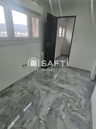  Appartement à vendre 5 pièces 82 m²