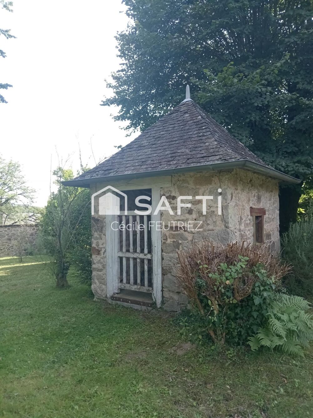 Vente Maison Ensemble immobilier avec plus d'un hectare de terrain Favars