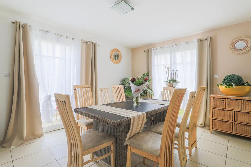 Vente Maison PAVILLON FAMILIAL DE 2013 AVEC VIE DE PLAIN-PIED Breteuil