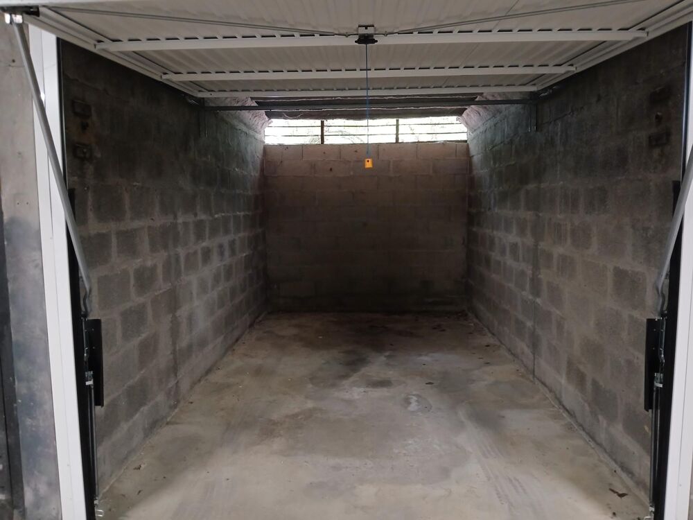 Vente Parking/Garage GARAGE FERME AUX PORTES DU PARC BOURRAN Merignac
