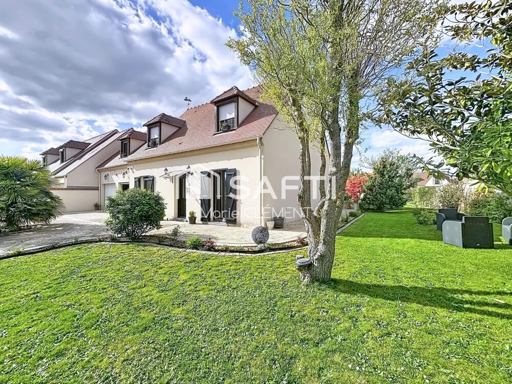 Maison individuelle , 111 m2 , 4 chambres, 835 m2 de terrain sans vis à vis, garage et espaces annexes
