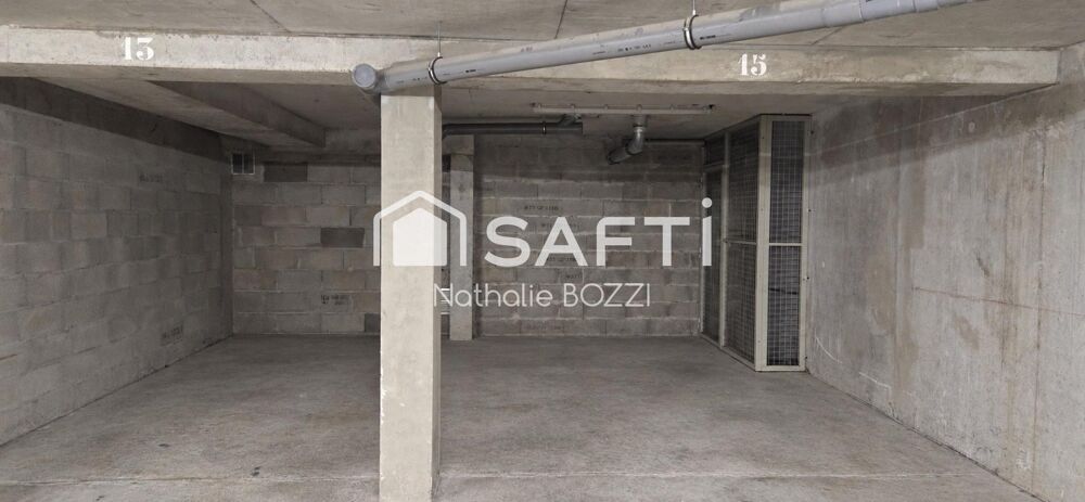 Vente Parking/Garage Place de stationnement au Rdc d'un bâtiment sécurisé, entrée par porte automatique. Grenoble