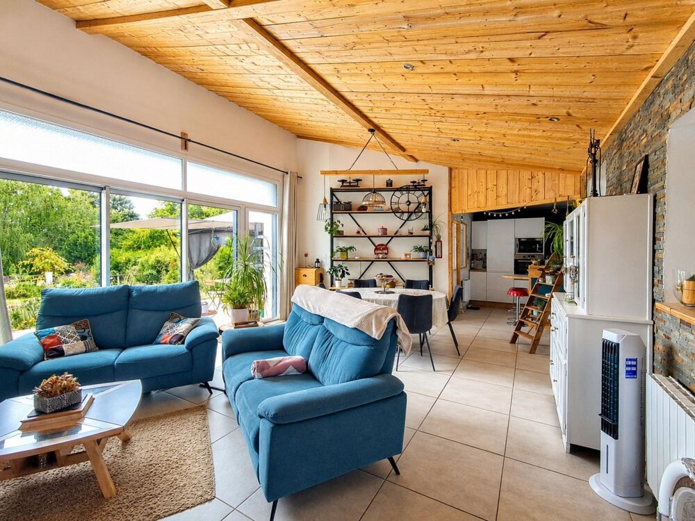 Vente Maison PLAIN-PIED RÉNOVÉ - 3 CHAMBRES AVEC SPA ET HANGAR DE 90 M² Sainte-hermine