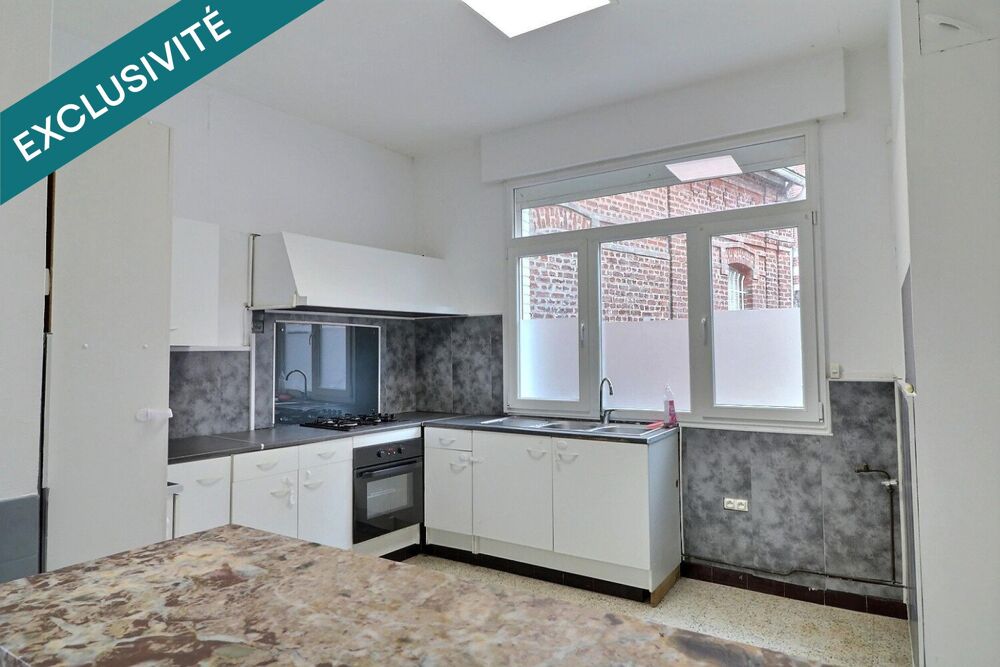 Vente Maison Maison en centre ville, avec cour, 3 chambres, sans vis-à-vis ! Solesmes