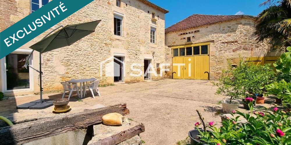 Charme dantan, grand volume, potentiel pour activité artisanale ou mécanique