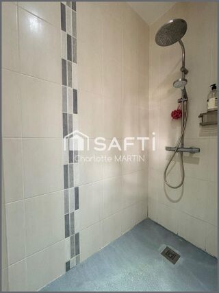  Maison � vendre 10 pi�ces 220 m�