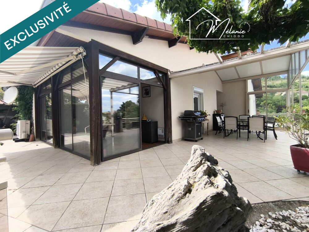 Maison familiale garage piscine trois chambres