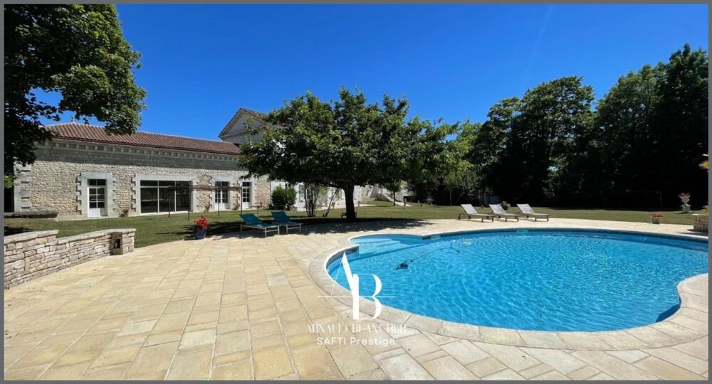 Vente Maison Magnifique propriété avec Maison de Maître du XIXe siècle aux portes d'Angoulême Angouleme