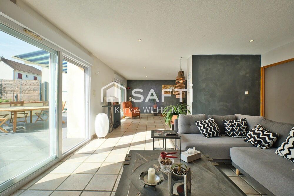 Maison de 7 pièces de 245 m² située à Ochey
