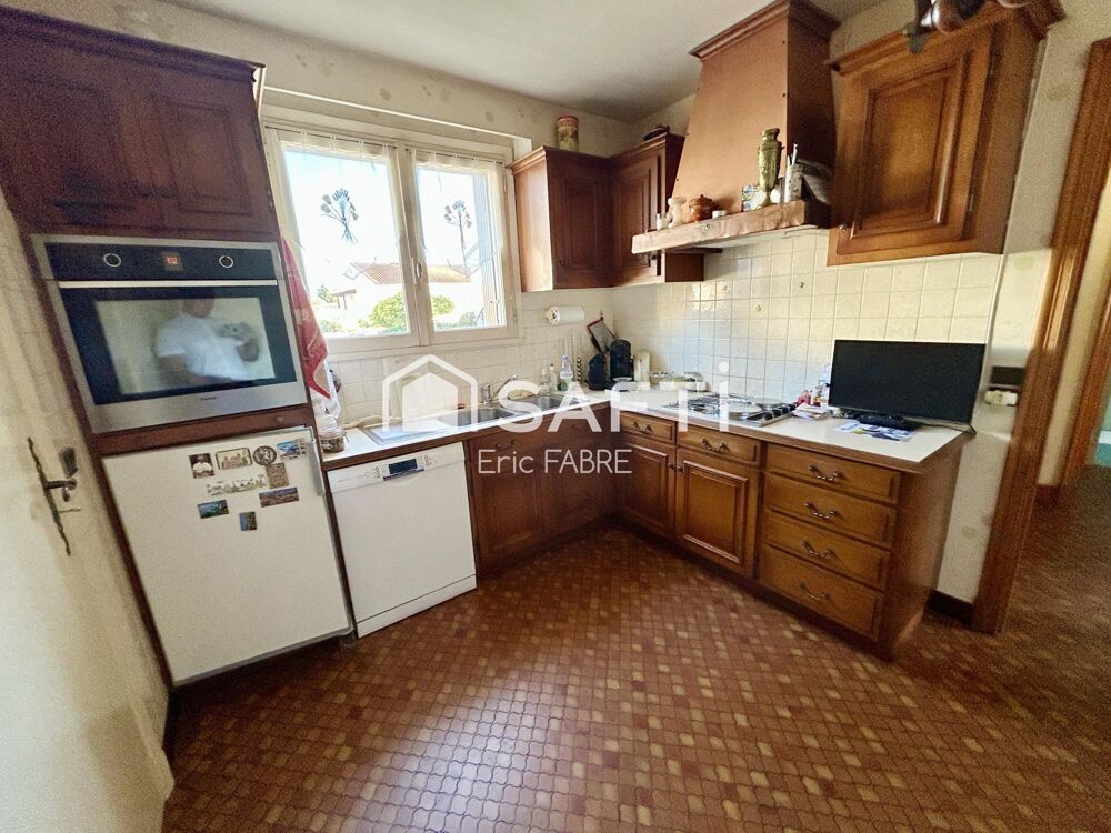 Vente Maison Maison salon salle manger 3 chambres, mezzanine, sous-sol complet, jardin, terrasse, garage Aussillon