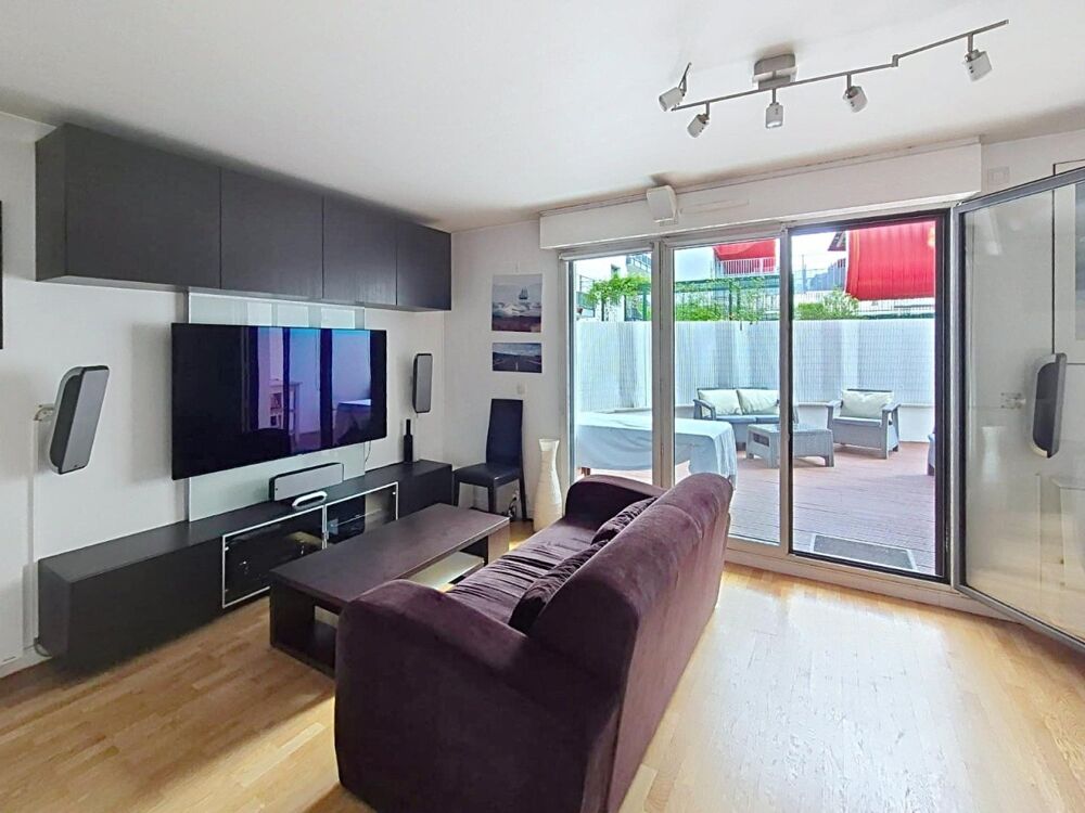 Vente Appartement Appartement deux pièces à vendre avec terrasse et parking Issy-les-moulineaux