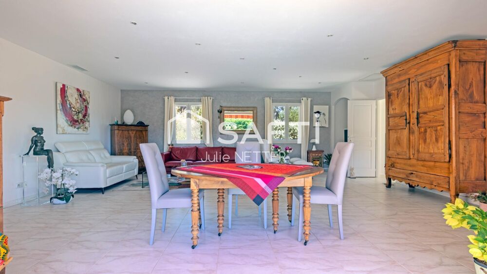 Vente Maison Maison de plain-pied, 4/5 chambres, piscine et car-port Roquebrune-sur-argens