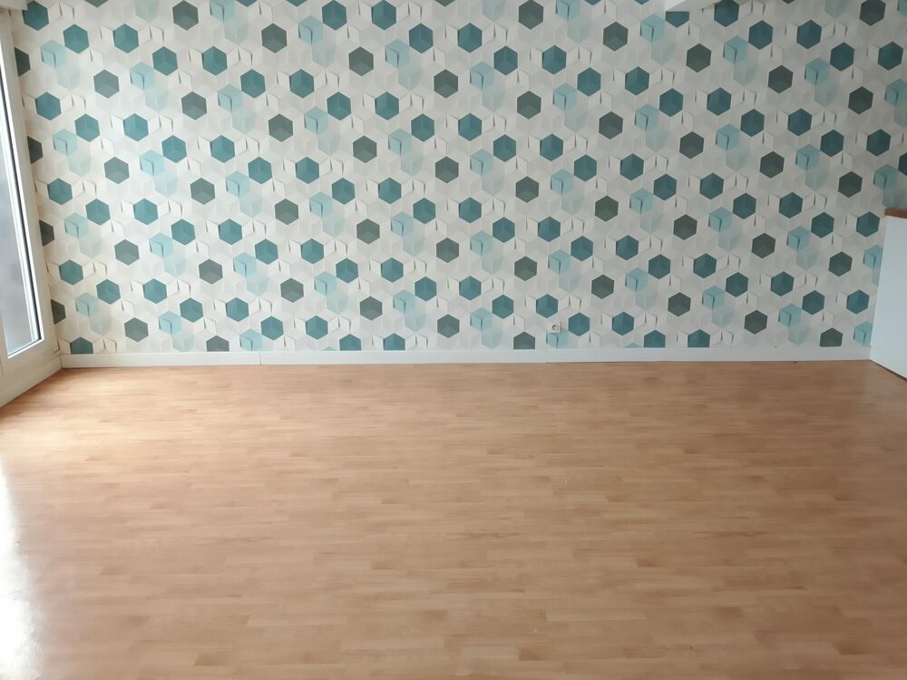 Bel appartement situé en plein centre ville ,à saisir d'urgence