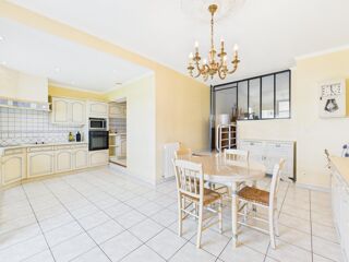  Maison à vendre 8 pièces 195 m²