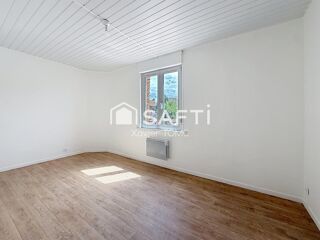  Maison à louer 7 pièces 110 m²