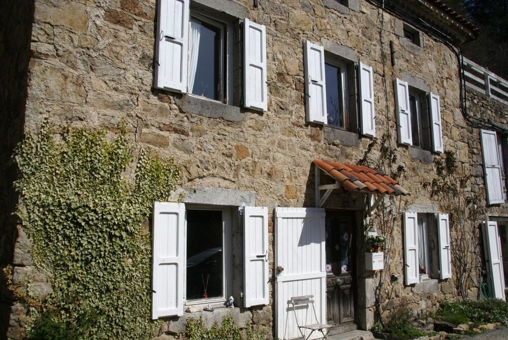 Vente Maison Beaucoup de charme et jolie vue de la terrasse Saint-pierre-sur-doux