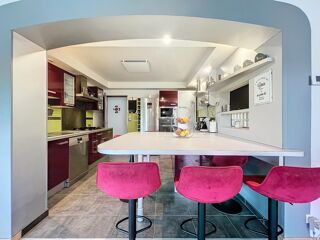  Maison � vendre 6 pi�ces 210 m�