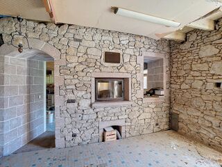  Maison  vendre 14 pices 323 m