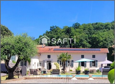   Maison T4 de 152m�, jardin, piscine, puits, studio, cour, terrasse, hangar, cabanon, atelier, garage. 2 serres, arbres fruitiers Maison - 4 pi�ce(s) - 152 m�