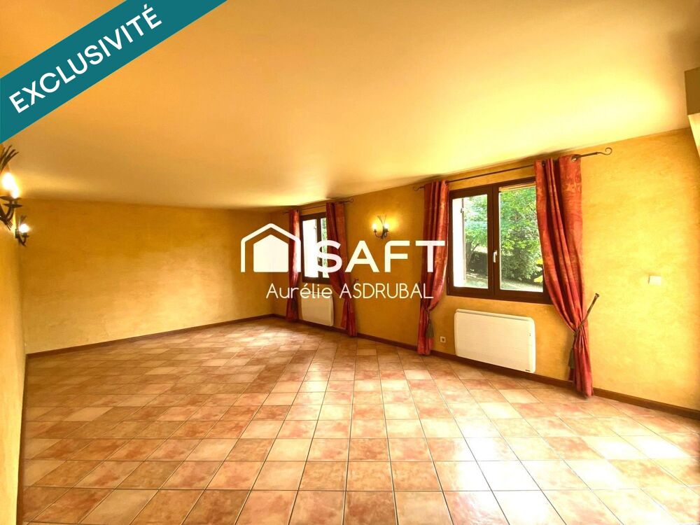 Vente Maison Villa traditionnelle de 109 m² plain-pied avec beau jardin et vue. Castels et bezenac