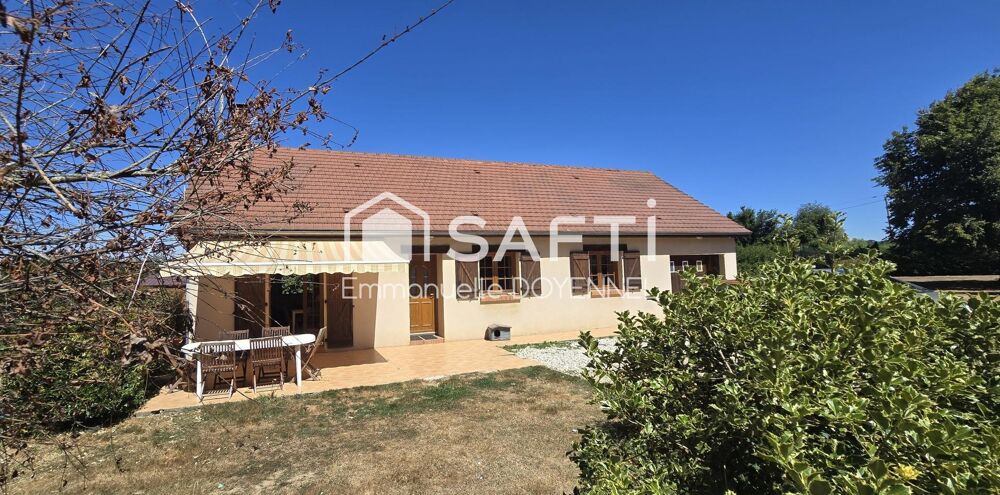 Vente Maison Plain-pied, 2 chambres, 1 bureau et 2 000 m² de terrain Saint-jean-du-thenney