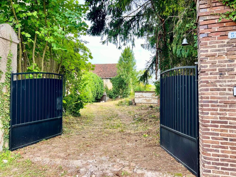 Maison de village en partie rénovée......