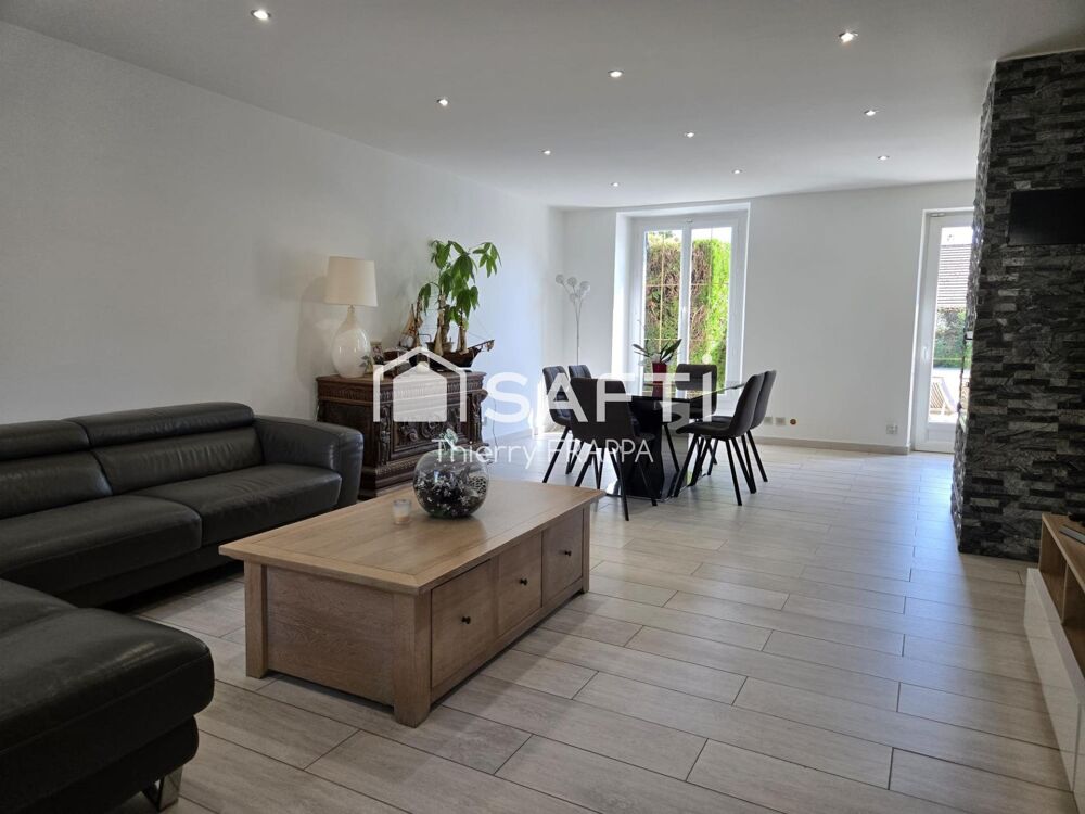 Vente Maison 235 m², 5 chambres et dépendance : une propriété aux volumes rares La houssaye-en-brie