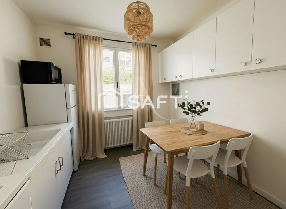 Studio 35 m²  Idéalement situé, proche gare SNCF et toutes commodités