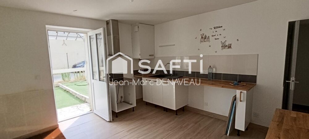 Vente Maison maison de ville 3 ou 4 chambres , garage Chinon