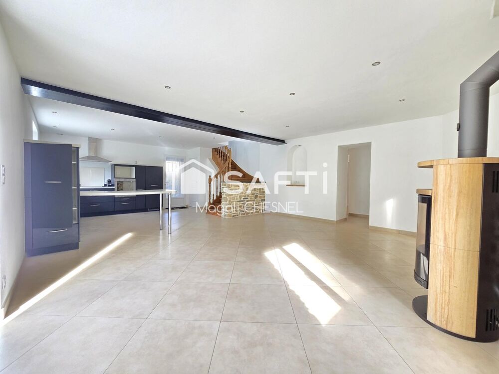 Vente Maison MAISON 112 m² – 4 CHAMBRES – GUIPEL Guipel