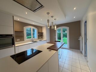  Maison � vendre 9 pi�ces 171 m�