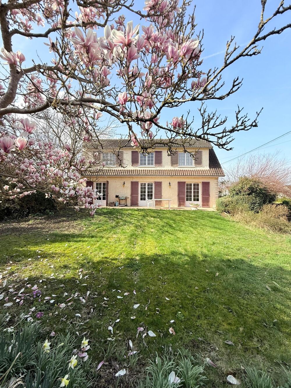 Maison de 130M2 édifiée sur un terrain de 628M2
