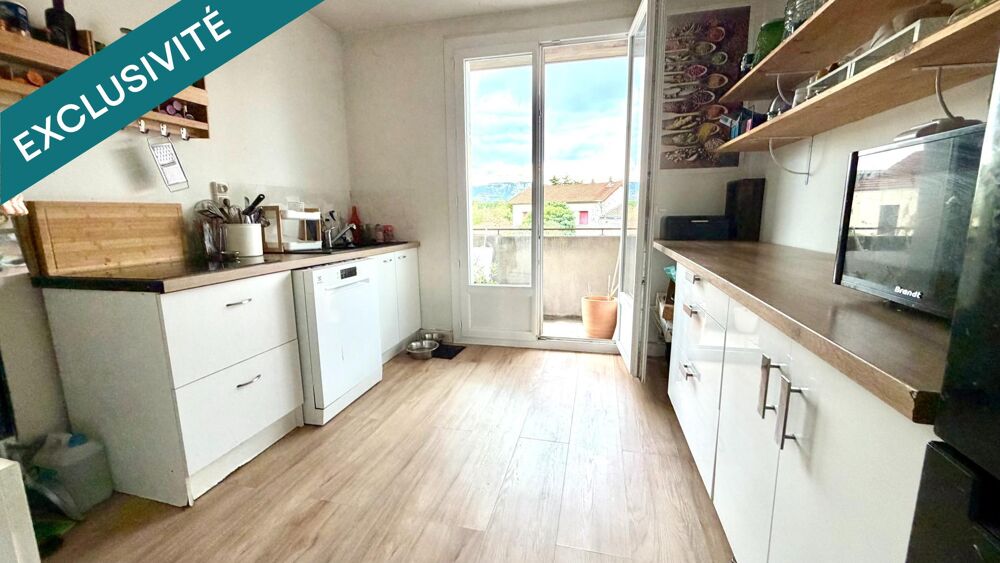 Vente Appartement Appartement traversant de 70 m2 T4 avec balcon et garage Bourg-les-valence