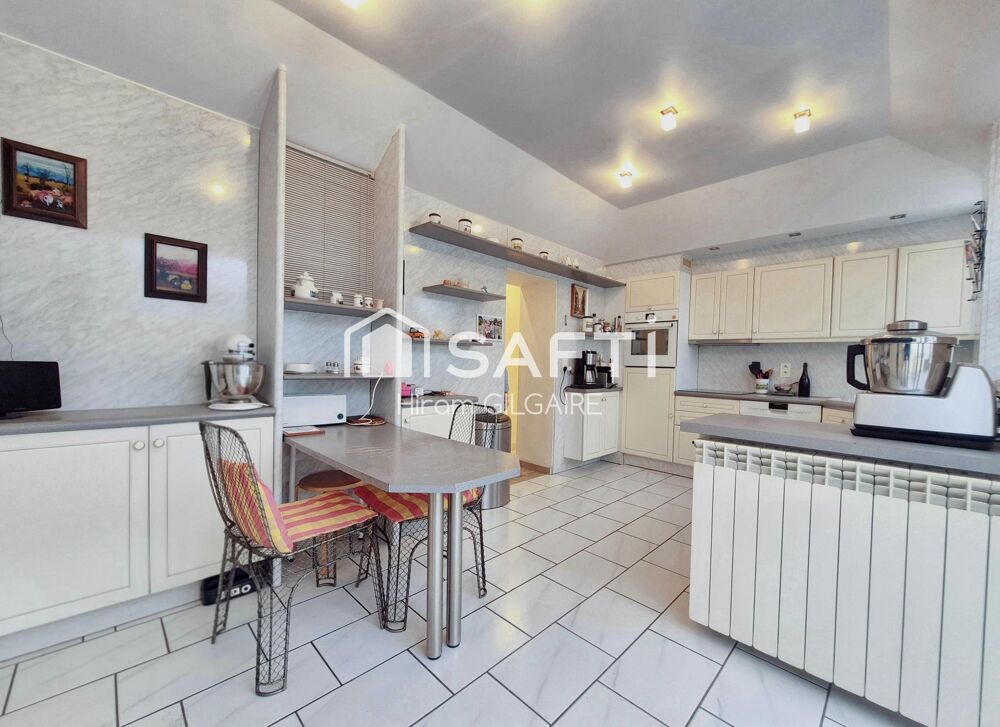 Vente Maison Maison du XIXe siècle en hyper centre de Compiègne Compiegne