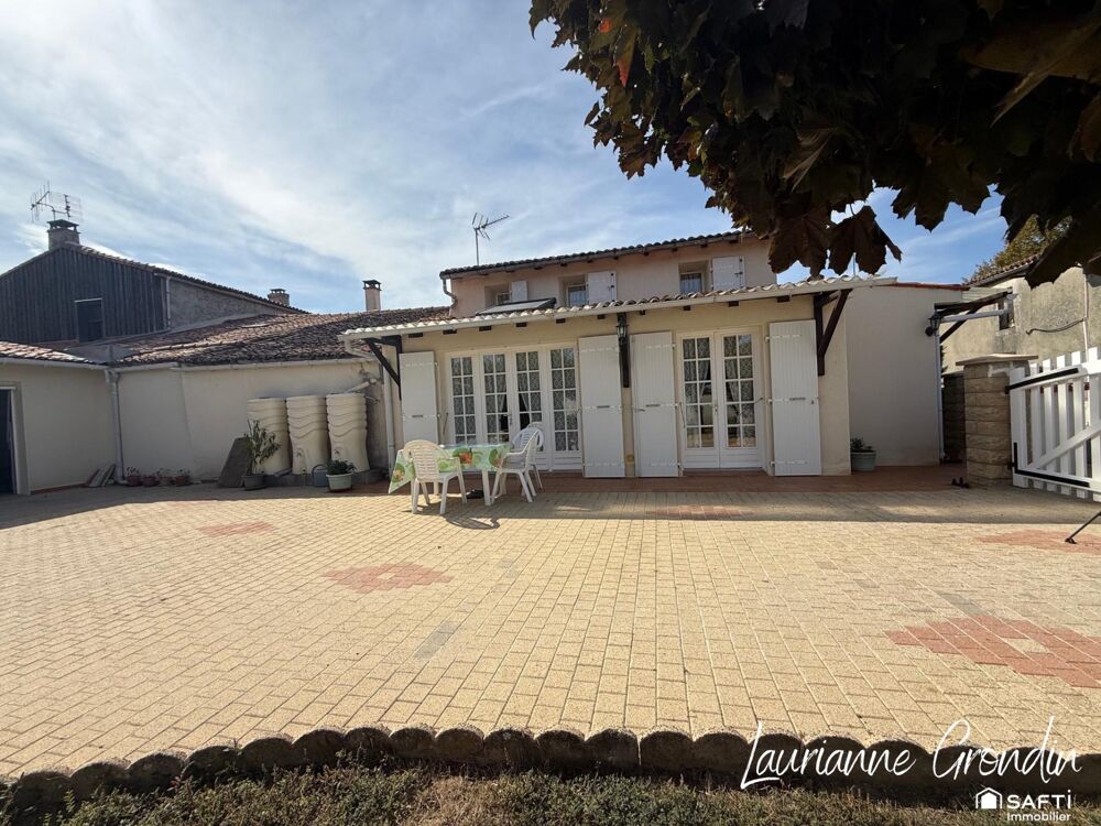 Charmante maison à étage 89M2- Mazeray 17400