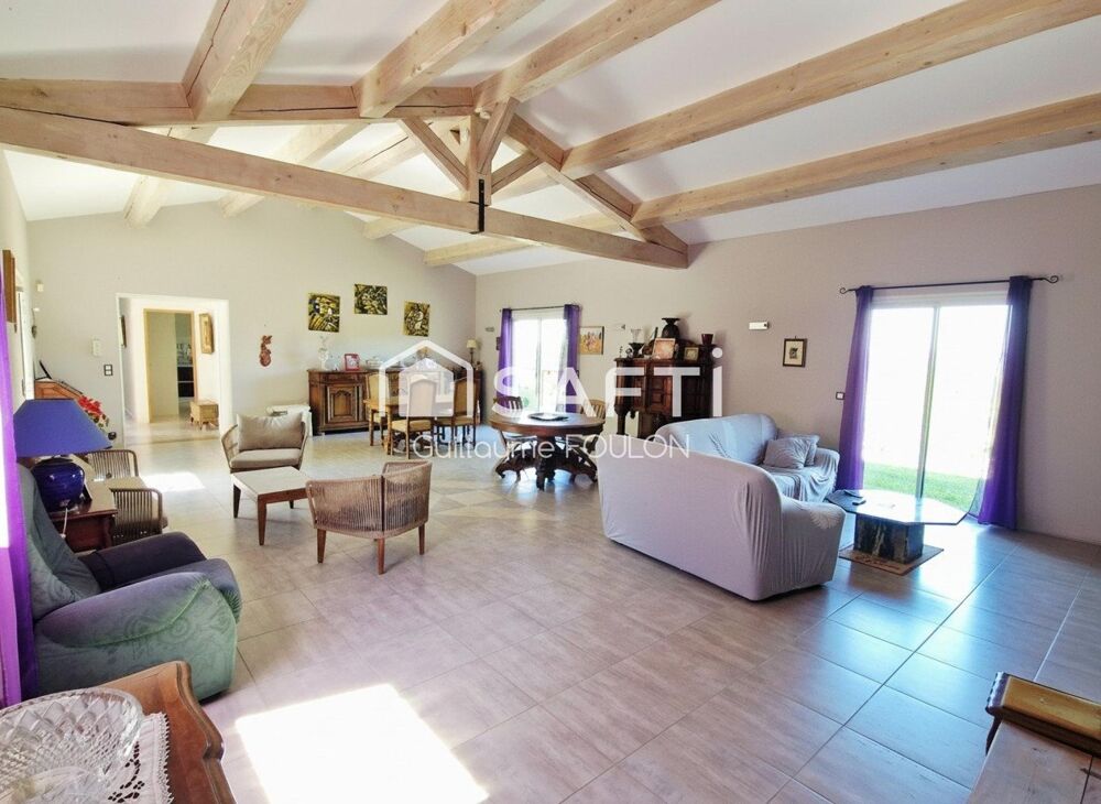 Vente Maison Environnement préservé avec vue exceptionnelle – Propriété rare sur 1 hectare Apt
