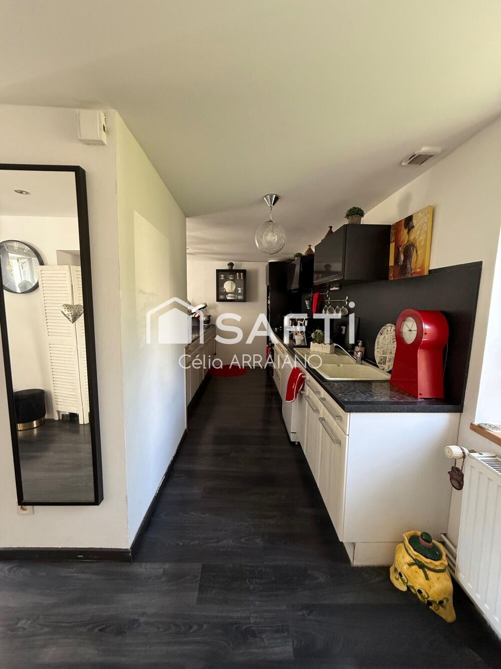 Maison rénovée avec garage et terrain sur Morez