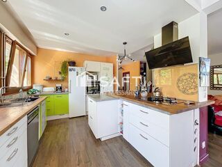  Maison � vendre 8 pi�ces 205 m�