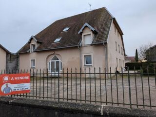  Immeuble à vendre 488 m² Recologne