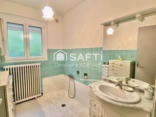  Maison  vendre 8 pices 150 m