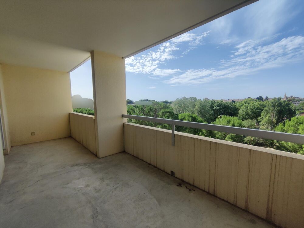 APPARTEMENT T5 ,SANS VIS-À-ViS, BOX FERMÉ, SUD