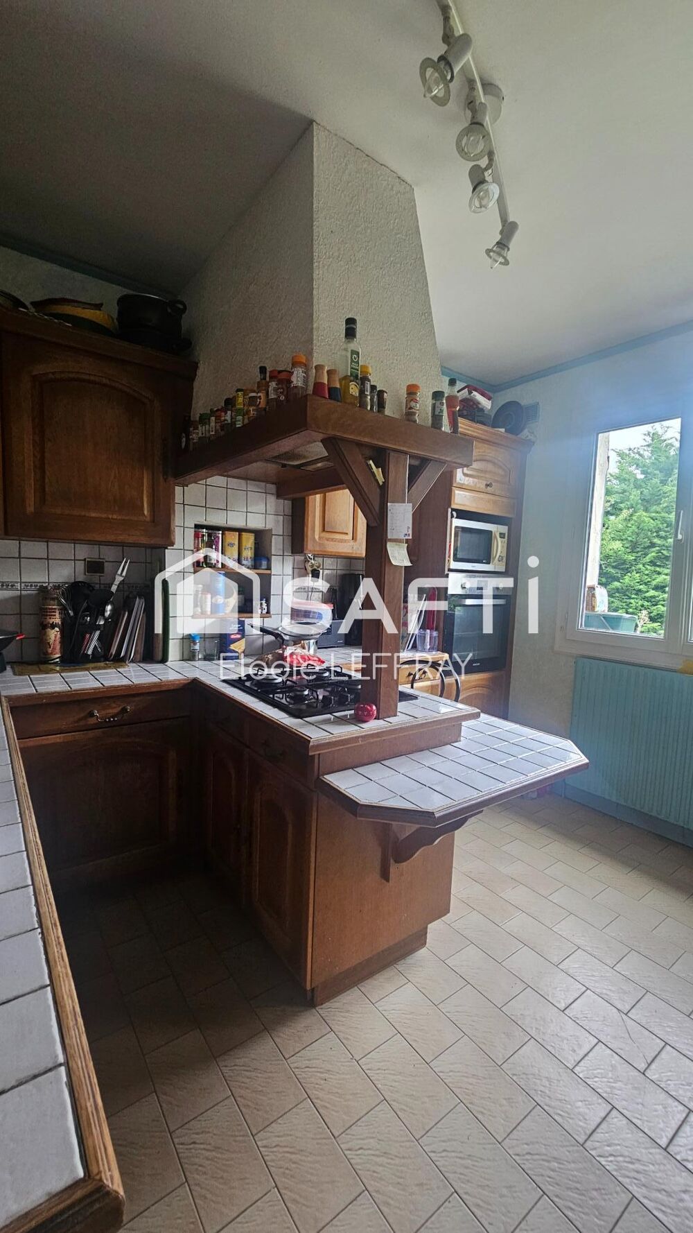 Maison familiale à Brette les Pins de 135m²