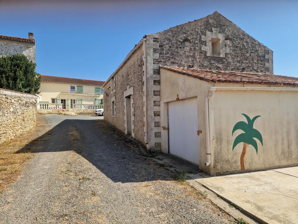 GRANDE MAISON FAMILIALE AVEC SES DEPENDANCES